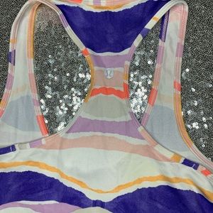 Lululemon top